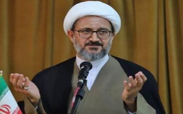 رئیس دانشگاه قم به سخنان یک استاد دانشگاه علیه حجاب پاسخ داد رئیس دانشگاه قم به سخنان یک استاد دانشگاه علیه حجاب پاسخ داد